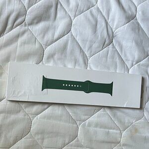 NWT: Clover Green Apple Watch Sport Band New In Original Box